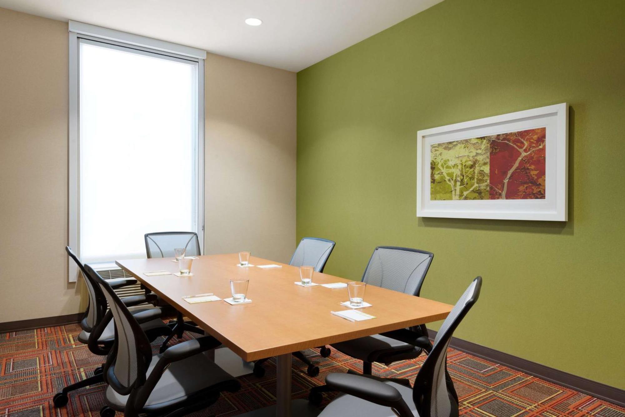 Home2 Suites By Hilton Middleburg Heights Cleveland Eksteriør billede